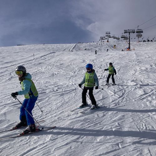 Ski und Snowboardkurse Januar 2026